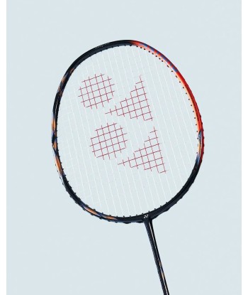 Yonex Astrox 77 Play (High Orange) Pre-Strung rembourrage situé sous