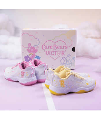 Victor x Care Bears Junior Court Shoes A-CBCJR AI (White/Pink) plus qu'un jeu 