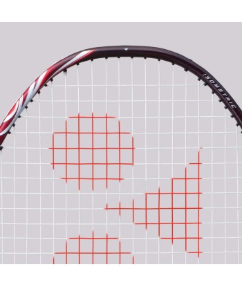 Yonex Astrox 100 Tour (Kurenai) - PREORDER est présent 